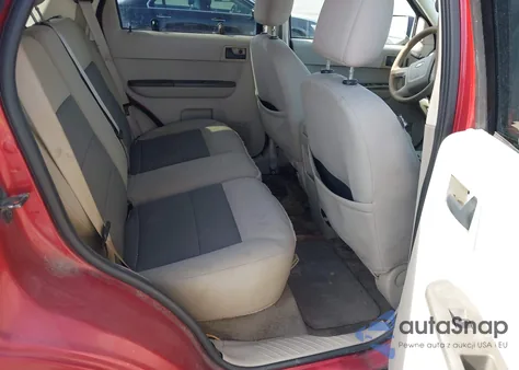 2008 Ford Escape Xlt z USA, uszkodzony, nr VIN 1FMCU03148KE30230